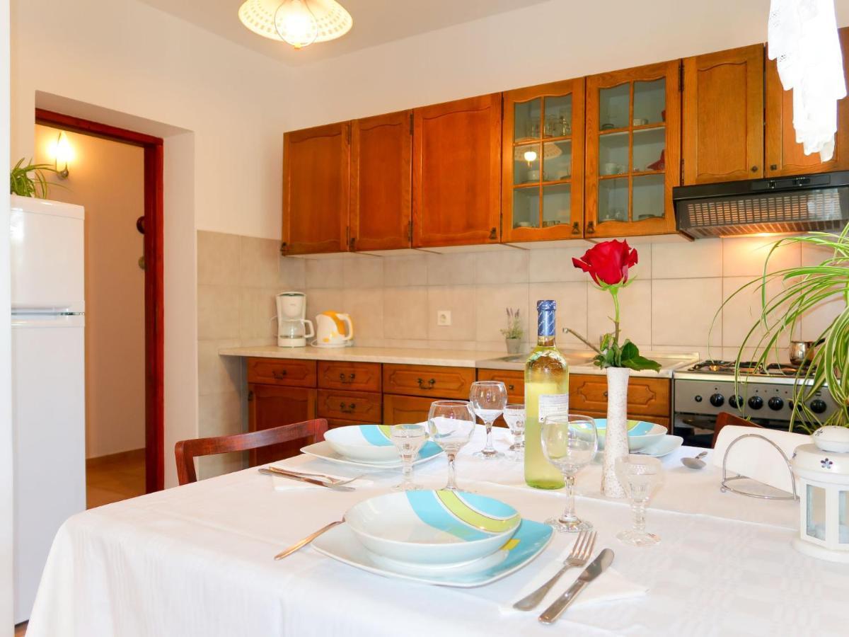 Apartment Vera - Mlk326 By Interhome Малинска Екстериор снимка